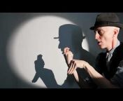 Drew Colby - Hand Shadow Artist