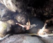 28 move endurance Boulder. Because of its lenght I would say, it&#39;s more like an 8a route. Unfortunately a grimy cave. I can&#39;t understand why some people still like to make fire in the caves...nHowever, a cave full of human traces with realy nice Boulders.