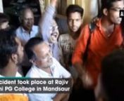 Mandsaur (MP), Sep 28 (ANI): In a disturbing act, a professor touched feet of Akhil Bharatiya Vidyarthi Parishad (ABVP) students after the latter called him anti-national and asked him to apologise for asking them to stop raising ‘Bharat Mata Ki Jai’ slogans outside the classroom.The incident took place at Rajiv Gandhi PG College in Mandsaur, the students were raising slogans like ‘Bharat Mata Ki Jai’, while marching inside college premises. Professor Dinesh Gupta appealed to them not