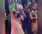 Inside Neha-Rohanpreet’s wedding reception; the newlyweds sing for each other. Watch! Clearly, Rohanpreet cannot wait for his honeymoon and he expresses the same through a song. Neha too sang a Punjabi song for her husband and it said “agli baari aawanga te mummy ji nu lawanga…cute si bahu da introduction karawanga”. Neha Kakkar and Rohanpreet Singh hosted their reception for friends and relatives in Chandigarh on 26th October. Neha looked elegant in a silver-white lehenga with lavish je