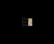 Vidéo réalisée par l&#39;agence Äkta pour la promotion du Domaine viticole de Châteauneuf-du-Pape : Le Clos Saint Jean.nCette vidéo vous présentele cheminement de production du millésime 2017, de la vendange à la dégustation. nPrises de vue et montage réalisés par l&#39;Agence Äkta. nMusique composée pour le Clos Saint Jean par M. Lionel Espitalier