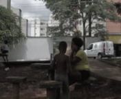 Roseli mulher negra e mãe dazona leste, periferia da cidade de São Paulo, cria seu filho Breno, sozinha.nnEquipe técnicanDIREÇÃO: VINÍCIUS SILVAnROTEIRO: DÉBORA MITIE - VINÍCIUS SILVAnPRODUÇÃO: VINÍCIUS SILVA - RODRIGO ACEDOnASSISTENTE DE PRODUÇÃO: GABRIELA MONTEZInMONTAGEM: HULI BALÁSZ nASSISTENTE DE MONTAGEM: ANDERSON EBERTSnFOTOGRAFIA: DÉBORA MITIE - VINÍCIUS SILVAnCOLORISTA: JULIO SPERLINGnDESIGN DE SOM: VINÍCIUS SILVAnROTOSCOPIA: KEVIN MIRANDAnnPersonagensnROSELI ISABEL D