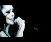 Video oficial del primer sencillo del nuevo disco de éxitos de Alejandra Guzmán feat. Moderatto.nA la venta a partir del 21 de junio de 2011