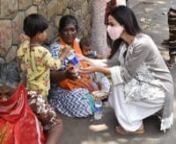 Humanity is not DEAD! Sonal Chauhan steps out to distribute food to the poor; Shanaya Kapoor spotted. Given the high number of COVID-19 cases in the country, authorities have announced lockdowns in several states inthe country. There are millions who have run out of jobs due to the same situations. Several celebs have put up fundraisers to cope the situation of lack of medical resources. Today actress Sonal Chauhan was seen distributing food to the poor. Check out this video to know more.
