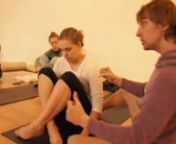 Certified Ashtanga teacher David Garrigues explains the set up to a jump back and a student suggests women can&#39;t jump back due to a lack of arm strength.