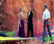 A couple took their love to new heights when they slacklined to their wedding ceremony in a canyon in the Fruit Bowl, Utah. The ceremony took place in a net suspended 400 feet above the canyon floor.