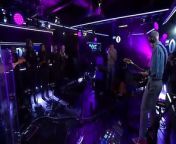 The 1975 cover Ariana Grande&#39;s thank u, next in the BBC Radio 1 Live Lounge