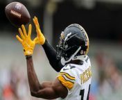 Pittsburgh Steelers Quarterback Room Gets Upgrade | Analysis from power rangers art