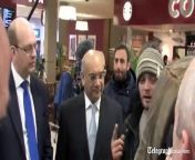 Labour MP Keith Vaz, the chairman of the Home Affairs Select Committee, and Conservative MP Mark Reckless met Romanians arriving at Luton Airport on the day labour market restrictions were lifted.