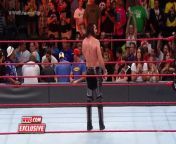 When WWE Network cameras stopped rolling at WWE Clash of Champions, the WWE Universe showed its respect for Seth Rollins.