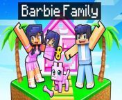 Having a BARBIE FAMILY in Minecraft! from papa jake minecraft day