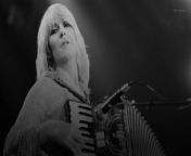 Christine McVie of Fleetwood Mac , Dead at 79.&#60;br/&#62;&#39;The Guardian&#39; reports that McVie&#39;s family announced her death on Facebook on Nov. 30.&#60;br/&#62;&#39;The Guardian&#39; reports that McVie&#39;s family announced her death on Facebook on Nov. 30.&#60;br/&#62;On behalf of &#60;br/&#62;Christine McVie’s family, &#60;br/&#62;it is with a heavy heart we are informing you of Christine’s death, Christine McVie&#39;s family, via Facebook.&#60;br/&#62;She passed away peacefully at hospital this morning, Wednesday, November 30th 2022, following a short illness. , Christine McVie&#39;s family, via Facebook.&#60;br/&#62;... we would like everyone to keep Christine in their hearts and remember the life of an incredible human being, and revered musician who was loved universally. RIP Christine McVie, Christine McVie&#39;s family, via Facebook.&#60;br/&#62;Fleetwood Mac issued a statement on social media following news of McVie&#39;s death.&#60;br/&#62;There are no words to describe our sadness at the passing of Christine McVie. She was truly one-of-a-kind, special and talented beyond measure, Fleetwood Mac, via Twitter.&#60;br/&#62;She was the best musician anyone could have in their band and the best friend anyone could have in their life, Fleetwood Mac, via Twitter.&#60;br/&#62;We were so lucky to have a life with her. Individually and together, we cherished Christine deeply and are thankful for the amazing memories we have. She will be so very missed, Fleetwood Mac, via Twitter.&#60;br/&#62;Fleetwood Mac is one of the most successful bands of all time, selling over 100 million records globally since forming in 1967