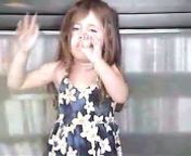 This is too cute!! Cute little girl singing Carrie Underwood song Before He Cheats