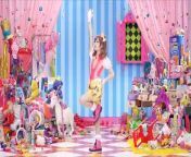 The video for Japanese pop artist Kyary Pamyu Pamyu&#39;s first single, Pon Pon Pon is really bizarre. Can you figure out what the song is about? I sure can&#39;t