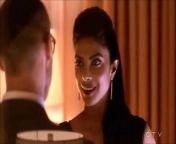 Priyanka Chopra Hot Kiss and Sex Scene from Quantico from salman priyanka নেনটা