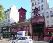 The sails of Paris’ iconic Moulin Rouge windmill have collapsed overnight for the first time in the 134 year history of the cabaret club.