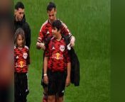 New York Red Bulls give coats to young mascots during torrential rain in heartwarming moment. Source: New York Red Bulls