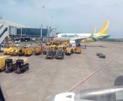 Don&#39;t forget to LIKE, SHARE, and Subscribe...&#60;br/&#62;&#60;br/&#62;Airline: Cebu Pacific Air&#60;br/&#62;Flight Date: February 5, 2023&#60;br/&#62;Flight Number: 5J 603&#60;br/&#62;Route: Cebu City - Davao City&#60;br/&#62;Aircraft: Airbus A320-214 (RP-C4100)&#60;br/&#62;ATD (Cebu): 1211Hr&#60;br/&#62;ATA (Davao): 1257Hr&#60;br/&#62;&#60;br/&#62;Follow:&#60;br/&#62;Facebook (Profile): https://www.facebook.com/james.mari.982&#60;br/&#62;Instagram: https://www.instagram.com/cloudybark5...&#60;br/&#62;TikTok: https://www.tiktok.com/@jamesmari0406...&#60;br/&#62;Twitter: https://twitter.com/JamesRusselMar3